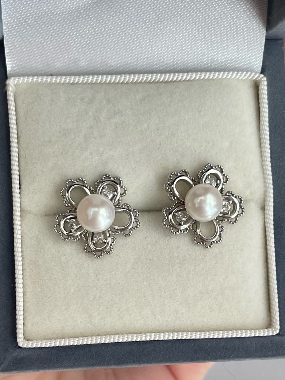 Freshwater Pearl Silver Flower Stud Earrings - Pearl 925 silver posts